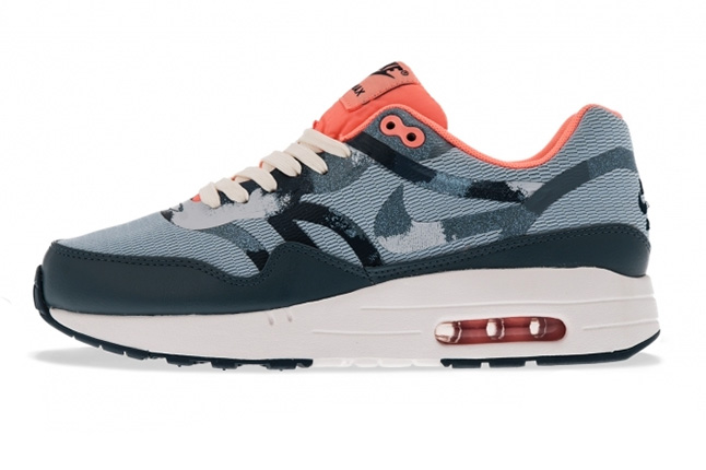 shox rival femme